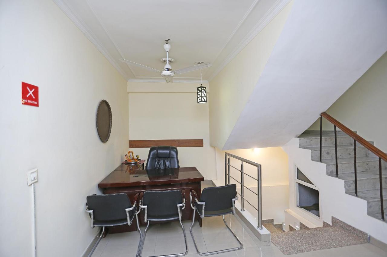 Oyo Flagship 9554 Hotel Grand Plaza Faridabad Exterior foto