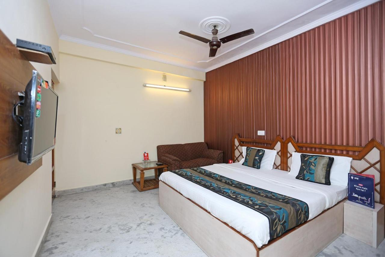 Oyo Flagship 9554 Hotel Grand Plaza Faridabad Exterior foto